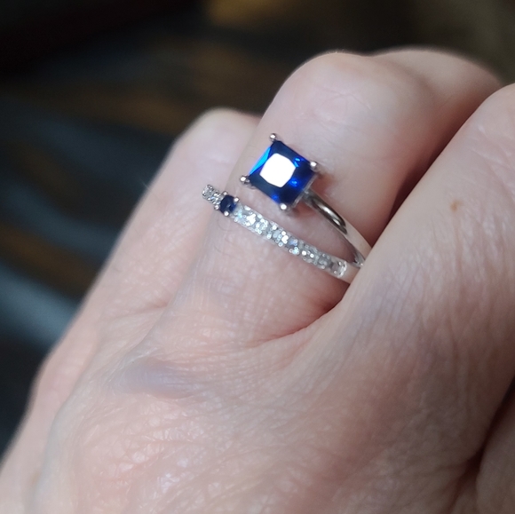 Dark Kharma by Avelon Jewelry - Gorgeous emerald cut 2k Sapphire double wrap band sz 7 ring